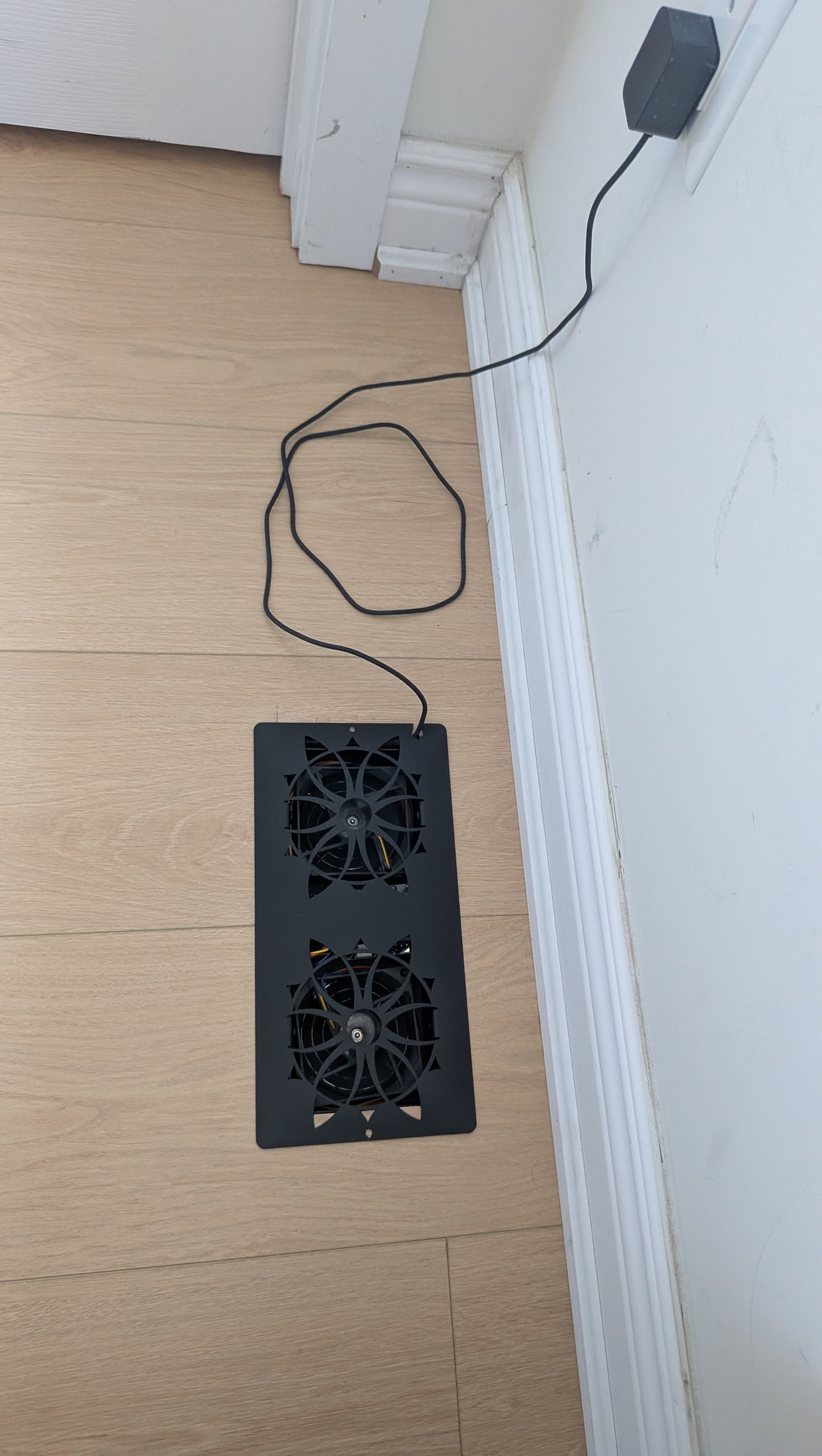 Booster Vent - Metal Black