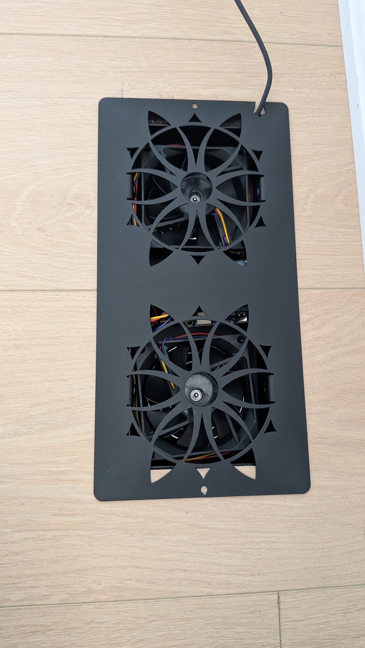 Booster Vent - Metal Black