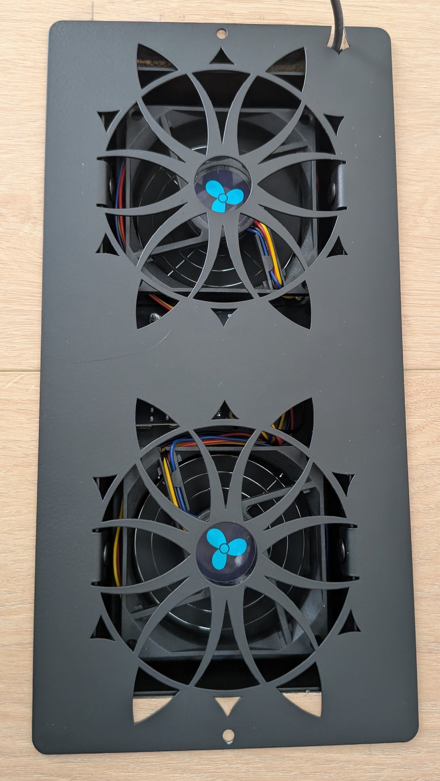 Booster Vent - Metal Black
